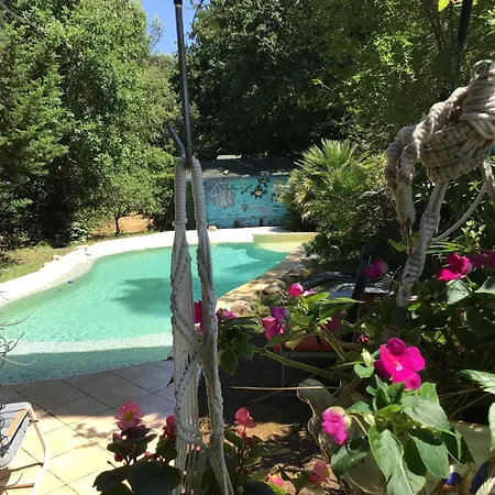 Roulotte Fenouillet Οργανωμένο κάμπινγκ Ιέρ