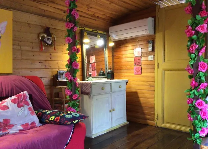 Roulotte Fenouillet Campismo de Luxo *